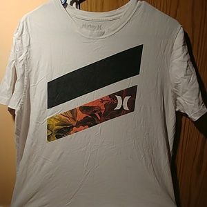 Hurley t-shirt